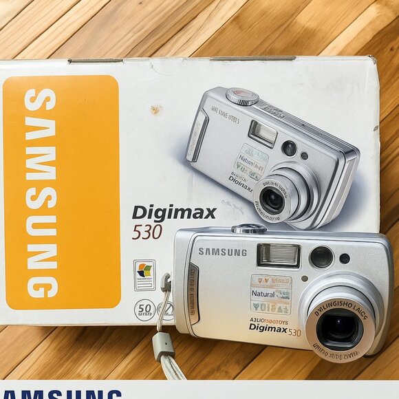 Samsung Other - Samsung Digimax 530 5 MP Digital Camera + Box & Accessories – Tested & Working